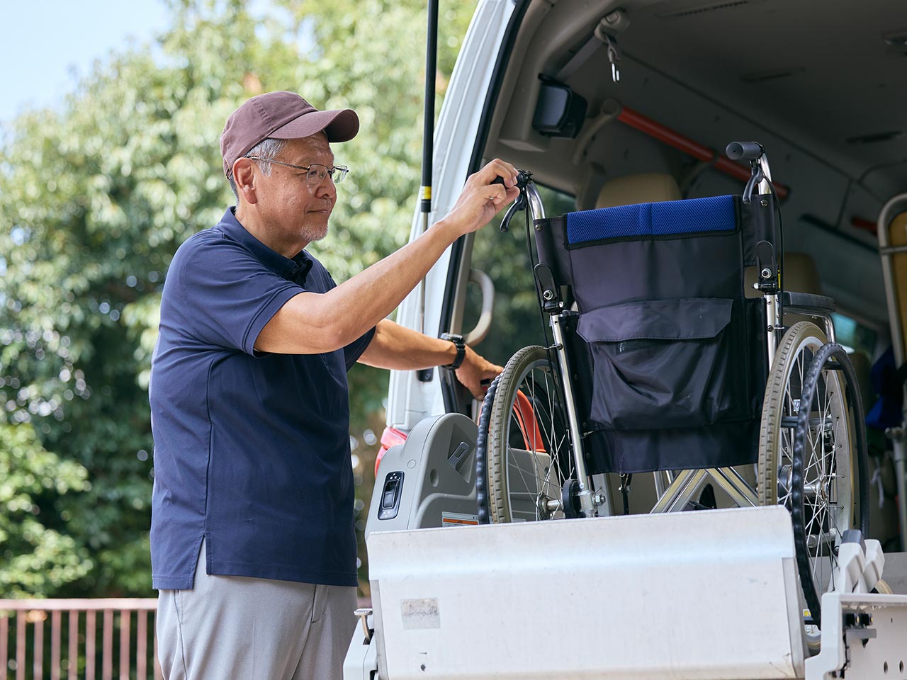 介護タクシー - CHIKAI合同会社