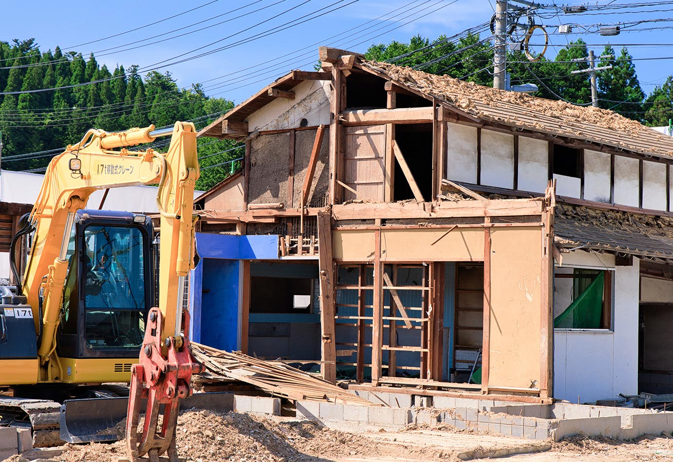 解体工事 - 株式会社Tomokou