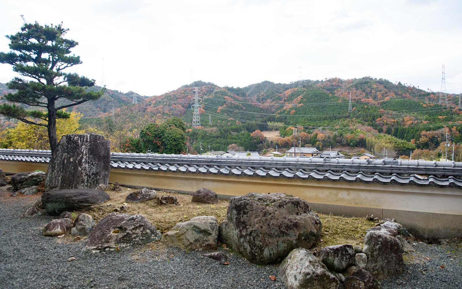 境内の四季 - 宗教法人意泉院
