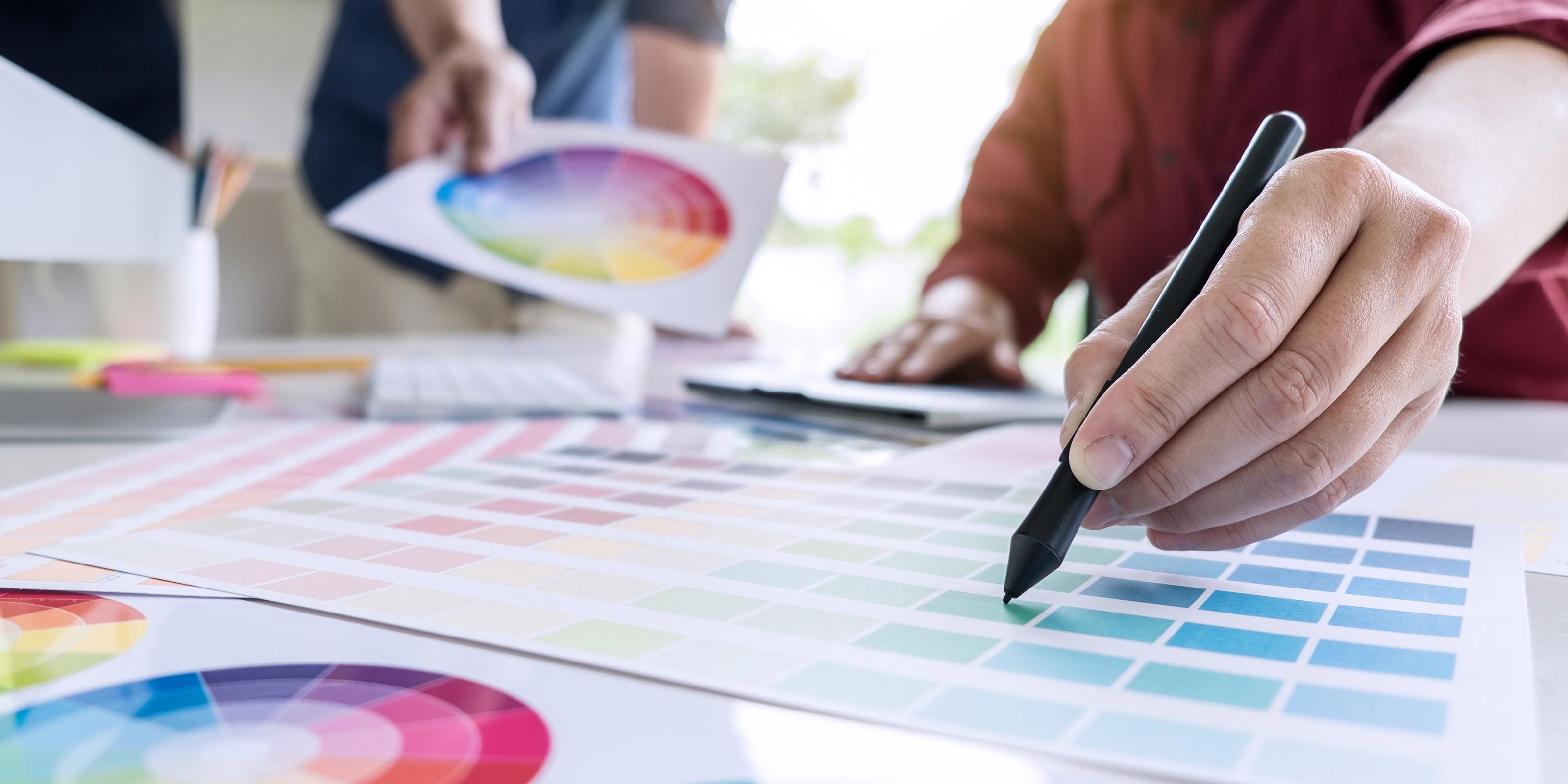 採用パンフレット制作 - みなりパートナーズ株式会社