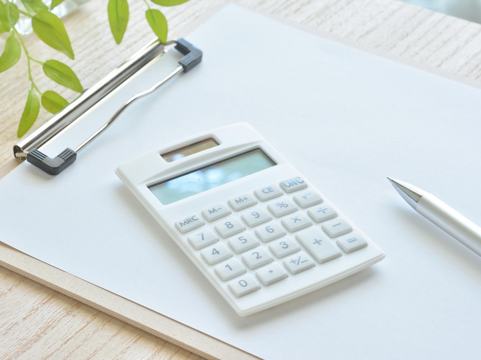 採用パンフレット制作 - みなりパートナーズ株式会社