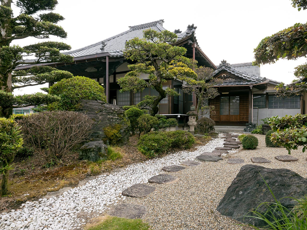 TOP - 宗教法人恩樂寺