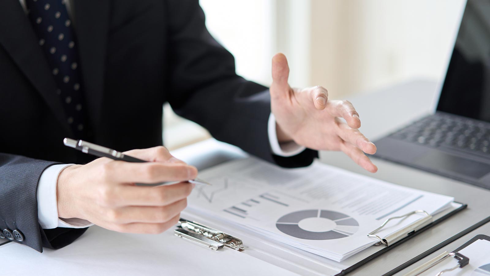 税理士 - 鈴木総合経営事務所