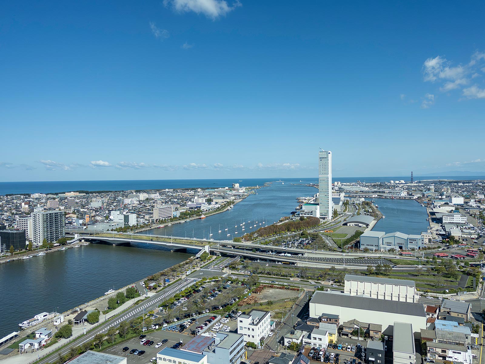 設備清掃・産廃処理業 - 有限会社坂井衛生社