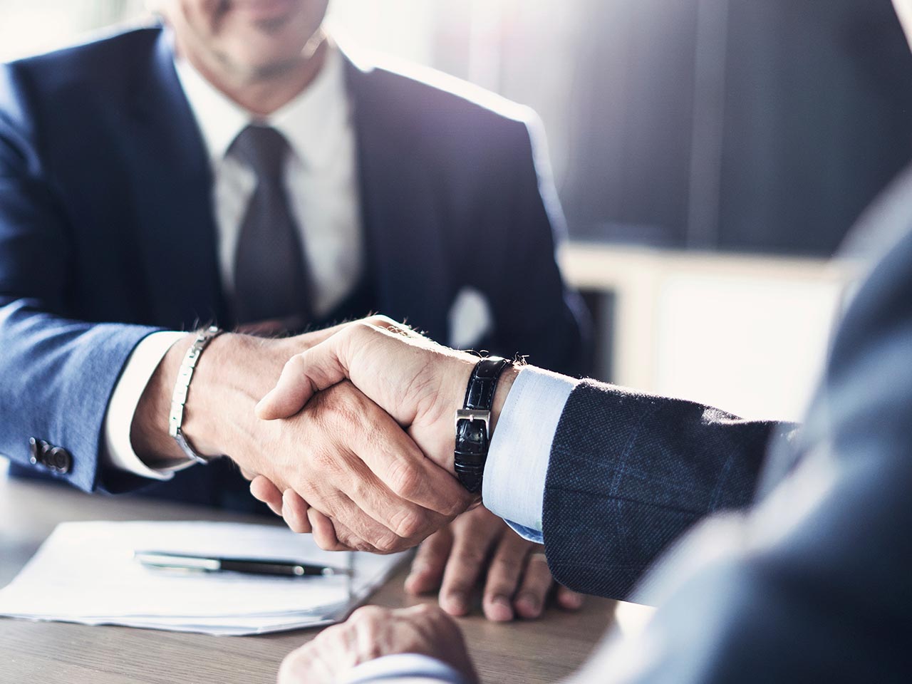 TOP - エマージングジャパン合同会社