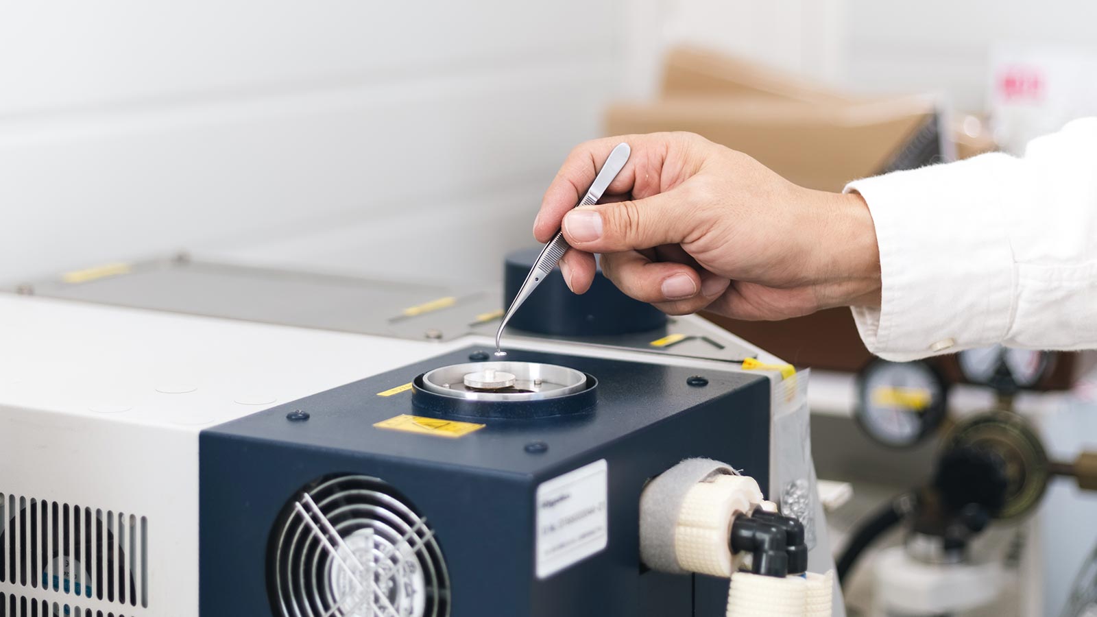 TOP - 合同会社Fine Science Laboratory